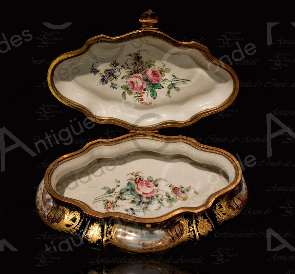 JOYERO PORCELANA - SIGLO XIX